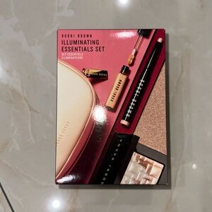 BRAND NEW BOBBI BROWN! Illuminating essentials set